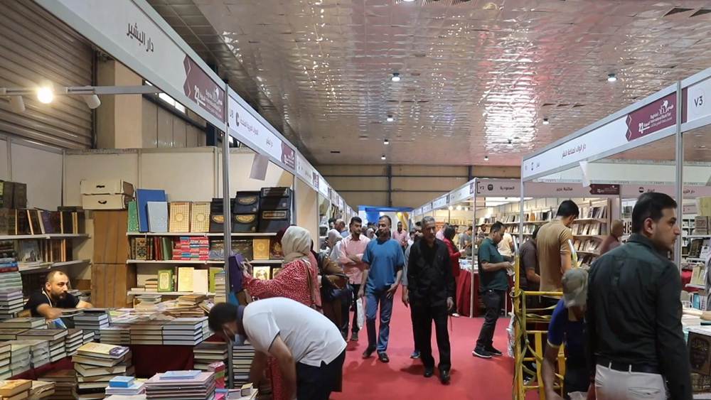 فيديو: تعليق معرض بغداد الدولي للكتاب بسبب عاصفة ترابية